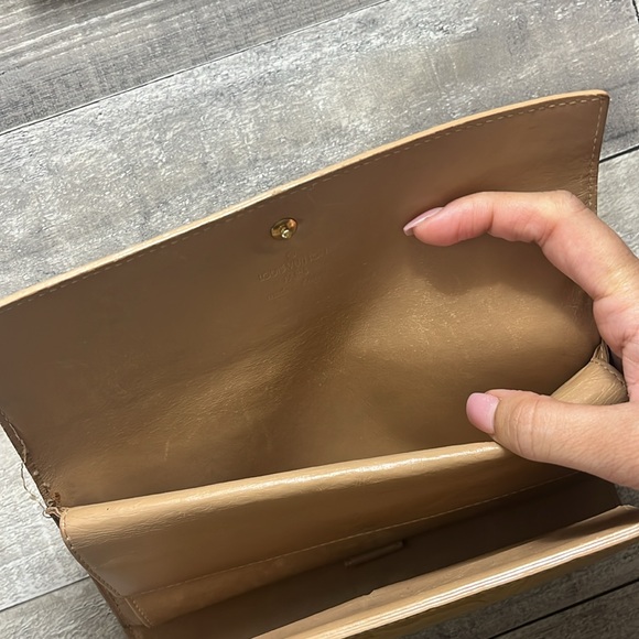 LOUIS VUITTON Bronze Vernis Monogram Porte Tresor Long Wallet - Picture 6 of 11